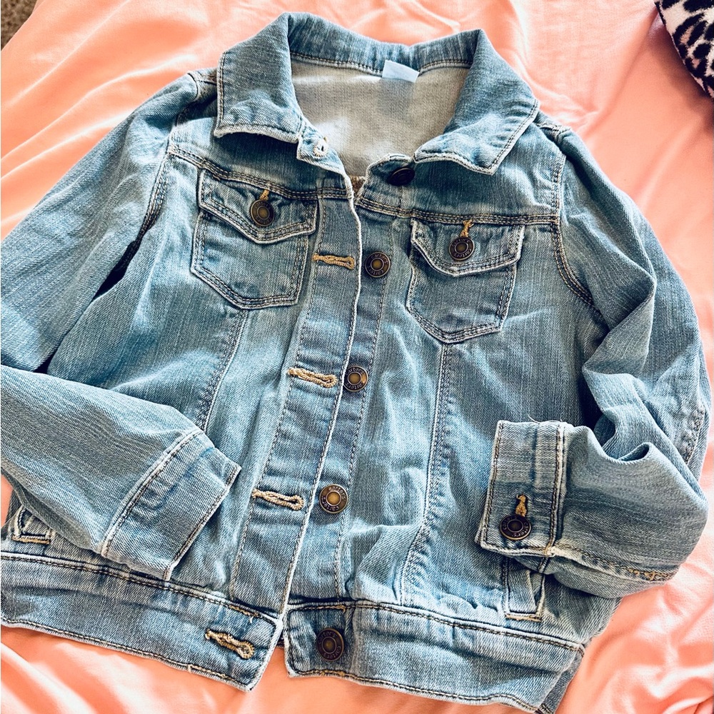 Girls Carter’s Denim Jacket! Size 6/6x